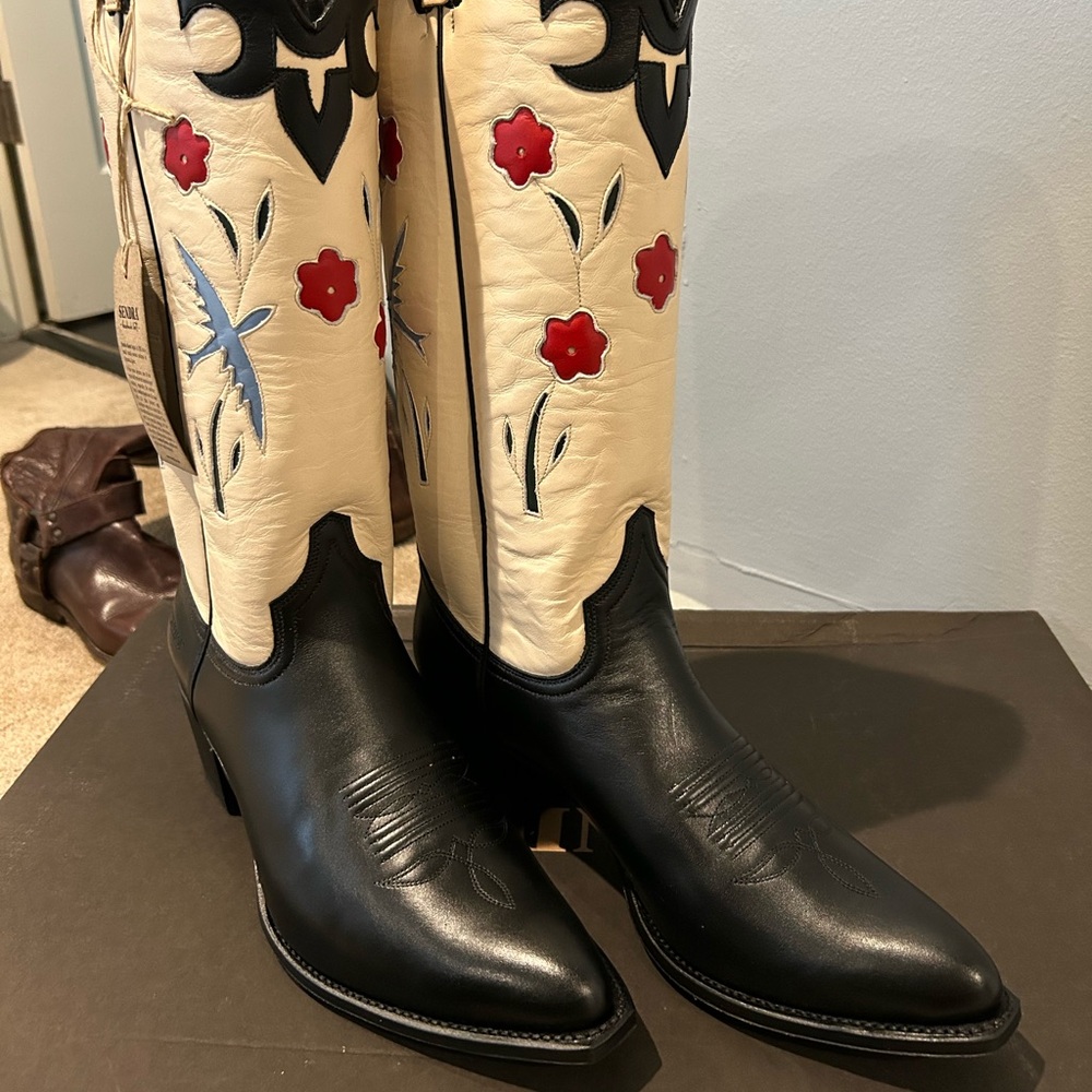 DANDELIE COLIBRI TALL BOORS BLACK BNIB - Picture 2 of 8